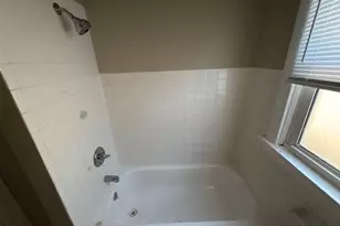 4083 Schiller Pl, Saint Louis, MO 63116 - Photo 7