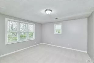 6238 Tyndall Dr, Saint Louis, MO 63134 - Photo 13