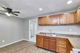 6238 Tyndall Dr, Saint Louis, MO 63134 - Photo 11