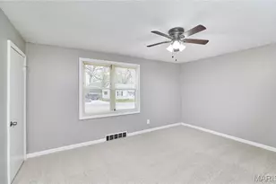 6238 Tyndall Dr, Saint Louis, MO 63134 - Photo 17