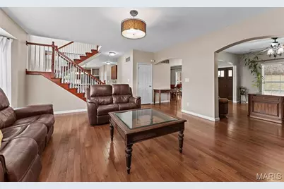 6 Pleasant Valley Drive, Ballwin, MO 63021 - Photo 9