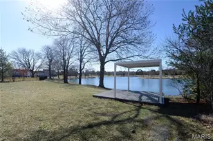 17016 Lakeside Rdg, Chesterfield, MO 63005 - Photo 77