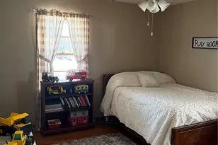 920 S Spring St, Palmyra, MO 63461 - Photo 15