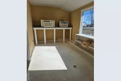 304 N Shelby, Shelbina, MO 63468 - Photo 25