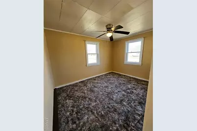 304 N Shelby, Shelbina, MO 63468 - Photo 19