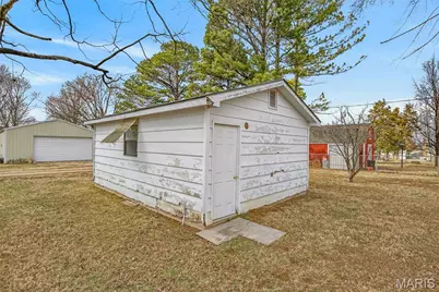 109 S Madison Street, Desloge, MO 63601 - Photo 9