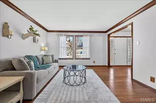 525 Ballas Park Dr, Saint Louis, MO 63122 - Photo 3