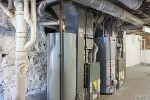 1030 Commodore Dr, Richmond Heights, MO 63117 - Photo 13