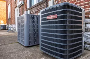 1030 Commodore Dr, Richmond Heights, MO 63117 - Photo 15