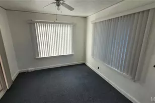 6906 Leedale Dr, Velda Village Hills, MO 63121 - Photo 17