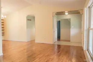 2111 Chatport Rd, Oakville, MO 63129 - Photo 5