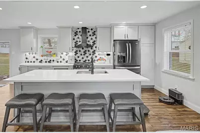 10824 Galena Court, Saint Louis, MO 63123 - Photo 3