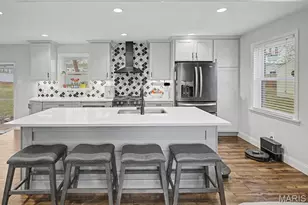 10824 Galena Ct, Saint Louis, MO 63123 - Photo 3