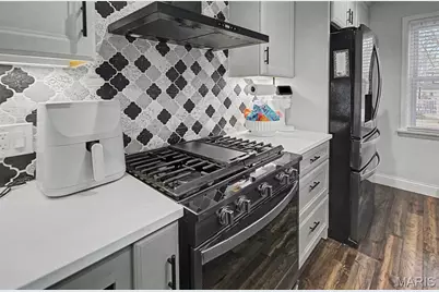 10824 Galena Court, Saint Louis, MO 63123 - Photo 9