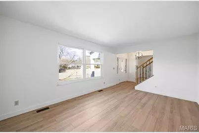 11658 Jaquetta Court, Maryland Heights, MO 63043 - Photo 3