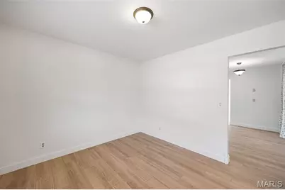 11658 Jaquetta Court, Maryland Heights, MO 63043 - Photo 7