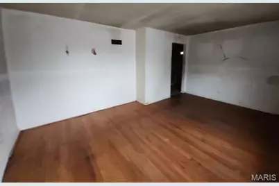 5924 Michigan Avenue, Saint Louis, MO 63111 - Photo 9