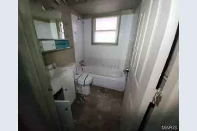 5924 Michigan Avenue, Saint Louis, MO 63111 - Photo 11