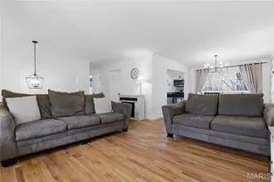 1051 Briarhurst Dr, Manchester, MO 63021 - Photo 5