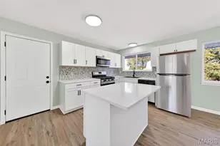 1585 Pepperhill Dr, Florissant, MO 63033 - Photo 7