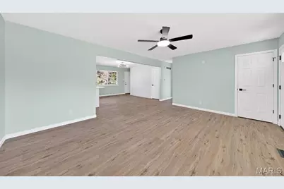 1585 Pepperhill Drive, Florissant, MO 63033 - Photo 13