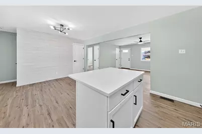 1585 Pepperhill Drive, Florissant, MO 63033 - Photo 9