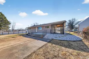 1585 Pepperhill Dr, Florissant, MO 63033 - Photo 31