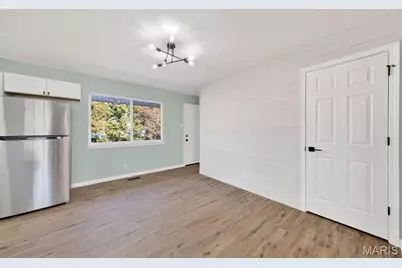 1585 Pepperhill Drive, Florissant, MO 63033 - Photo 11