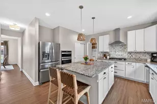 205 Wyndemere Ln, Lake Saint Louis, MO 63367 - Photo 9