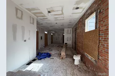 713 Lami Street, Saint Louis, MO 63104 - Photo 3