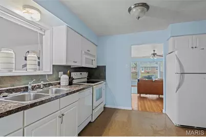 1680 Clover Lane, Florissant, MO 63031 - Photo 9