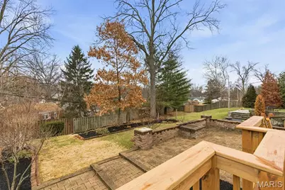 852 Berick Drive, University City, MO 63132 - Photo 47