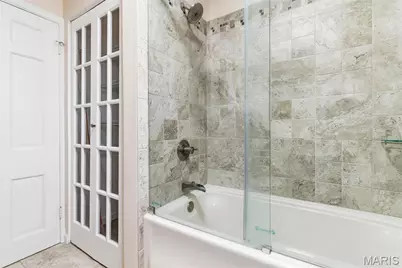 852 Berick Drive, University City, MO 63132 - Photo 29