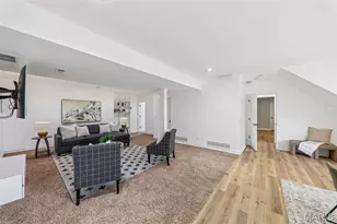 13232 Dartagnan Ct, Creve Coeur, MO 63141 - Photo 9