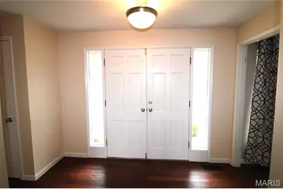 736 Henry Avenue, Ballwin, MO 63011 - Photo 3