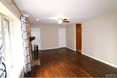 736 Henry Avenue, Ballwin, MO 63011 - Photo 5