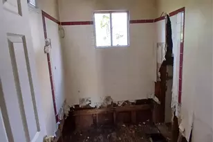 10429 Earl Dr, Saint Louis, MO 63136 - Photo 5