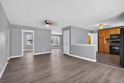 12887 Fox Haven Drive, Florissant, MO 63033 - Photo 7