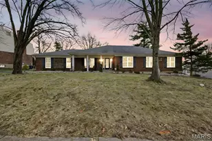 416 Caprice Gardens Ct, Ballwin, MO 63011 - Photo 3