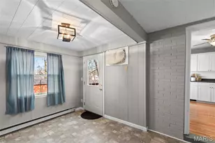 8633 Rosalie Ave, Brentwood, MO 63144 - Photo 15