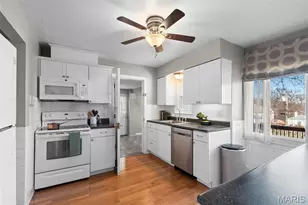 8633 Rosalie Ave, Brentwood, MO 63144 - Photo 11