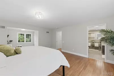 12142 Royal Valley Drive, Creve Coeur, MO 63141 - Photo 15