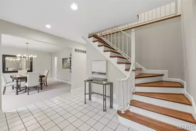 12142 Royal Valley Drive, Creve Coeur, MO 63141 - Photo 11