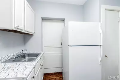 4223 Ellenwood Avenue, Saint Louis, MO 63116 - Photo 11