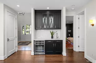 12 Ladue Manor, Ladue, MO 63124 - Photo 11