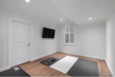 12 Ladue Manor, Ladue, MO 63124 - Photo 57