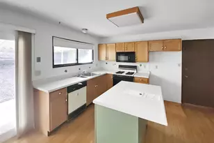 2340 Glenrich Dr, Saint Louis, MO 63129 - Photo 7