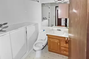 2340 Glenrich Dr, Saint Louis, MO 63129 - Photo 11