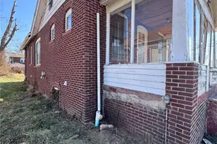 1200 Gruner Pl, Pagedale, MO 63133 - Photo 9