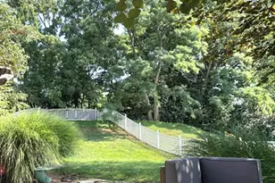 10 Southern Hills Ct, O'Fallon, MO 63366 - Photo 3